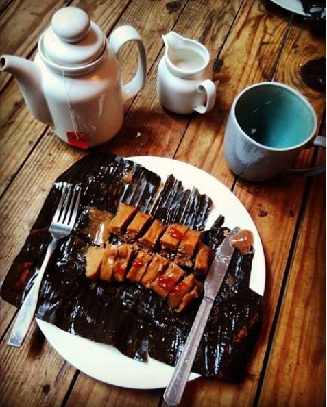 Pastel en hoja